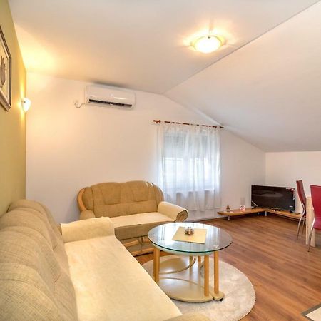 Arenta Apartments Меткович Екстер'єр фото